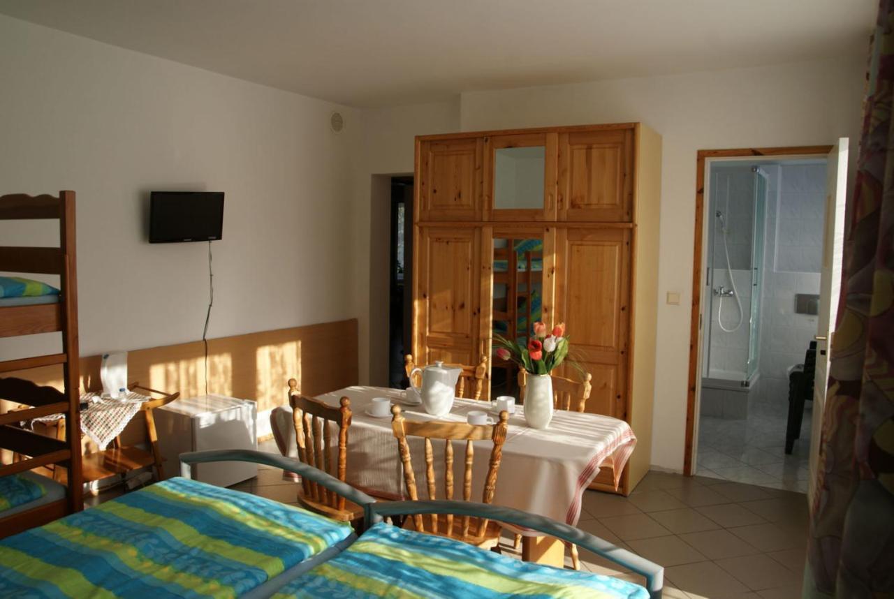 Dom Sonia Apartment นีคอร์เซ ภายนอก รูปภาพ