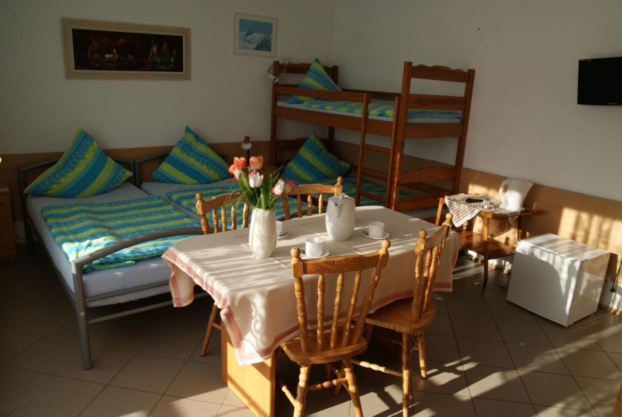 Dom Sonia Apartment นีคอร์เซ ภายนอก รูปภาพ