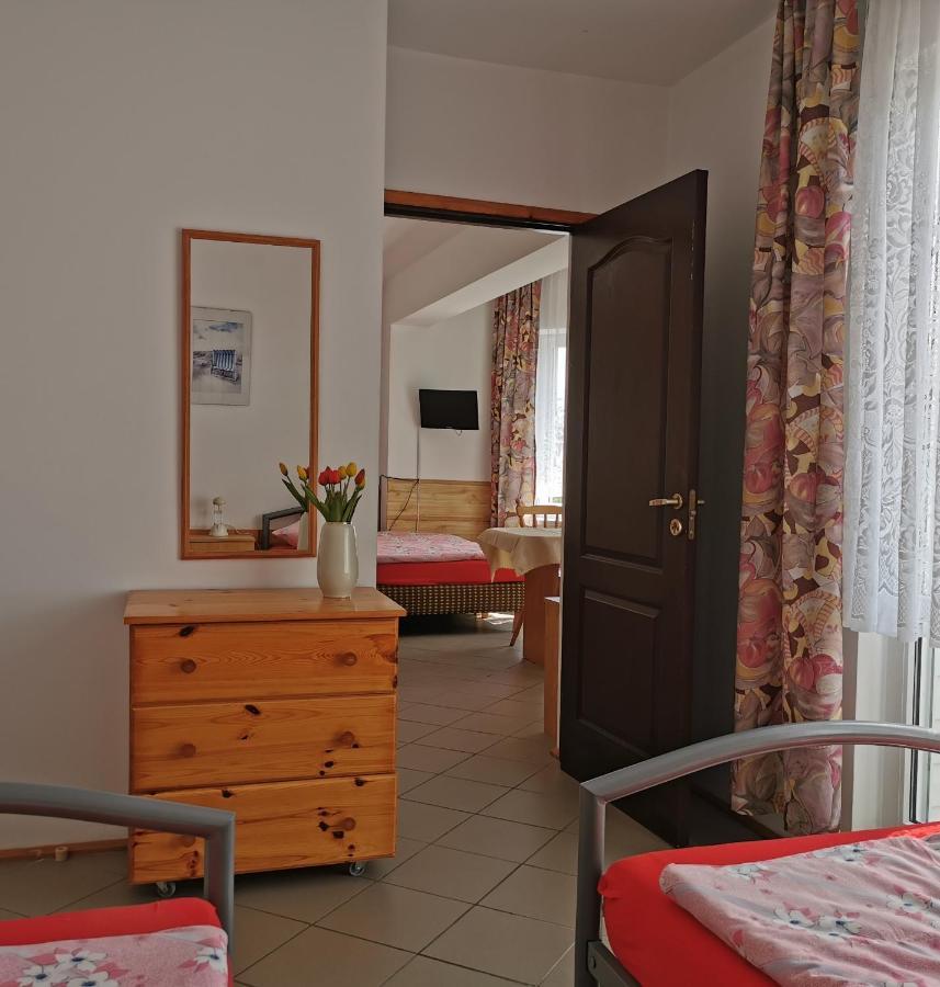 Dom Sonia Apartment นีคอร์เซ ภายนอก รูปภาพ